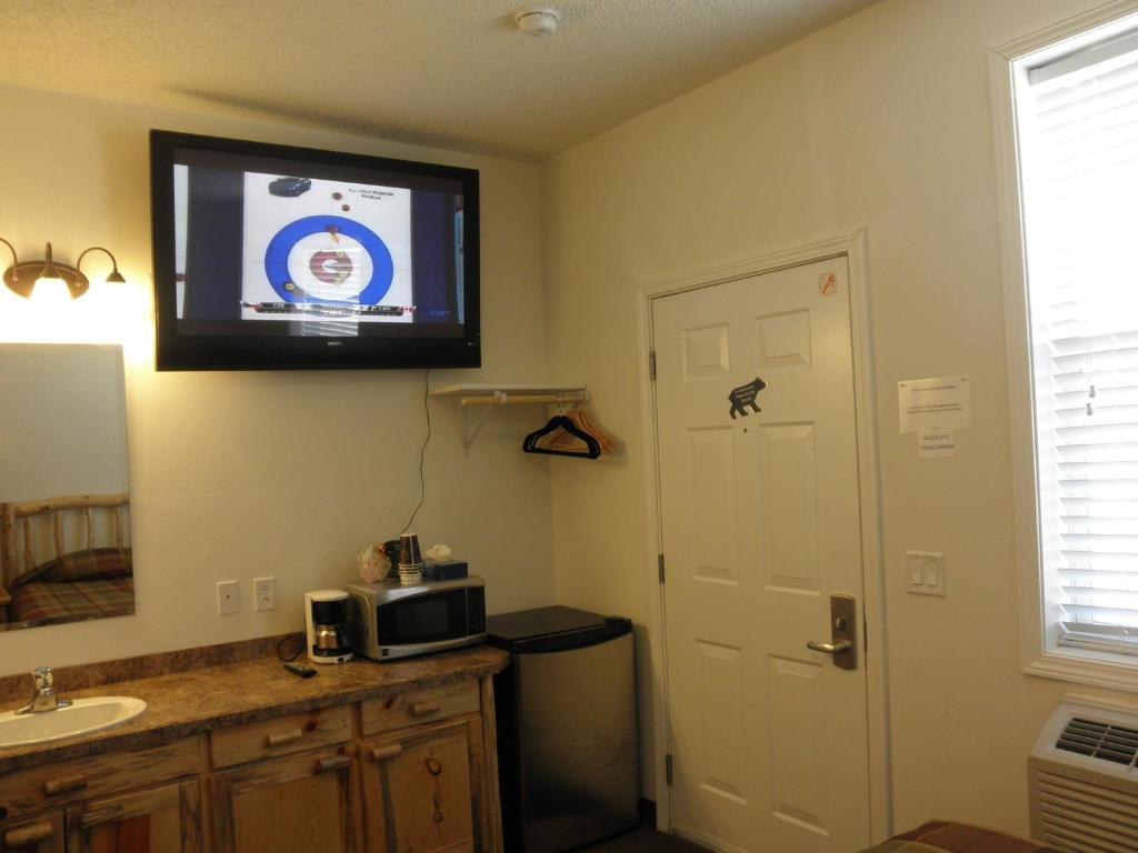Bear'S Den Lodge Shaunavon Exteriér fotografie