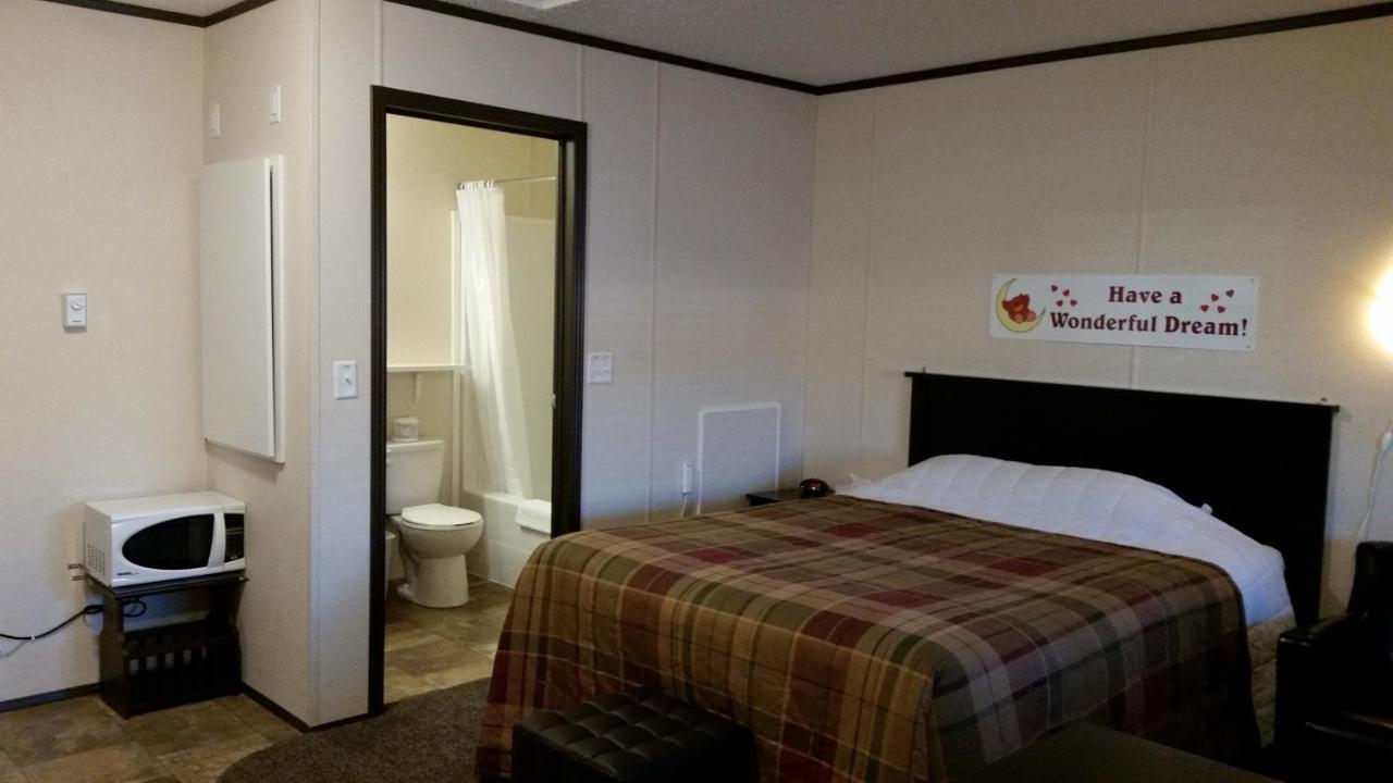 Bear'S Den Lodge Shaunavon Exteriér fotografie